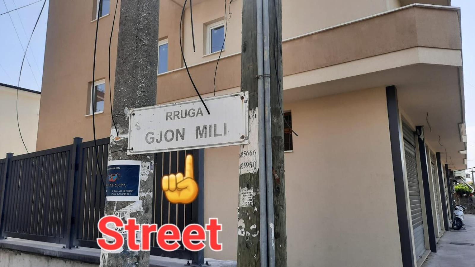 Crew Hostel Tirana Kültér fotó